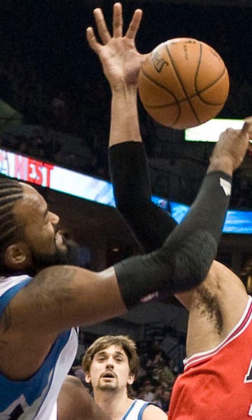 Bulls overwhelm Wolves, 102-87